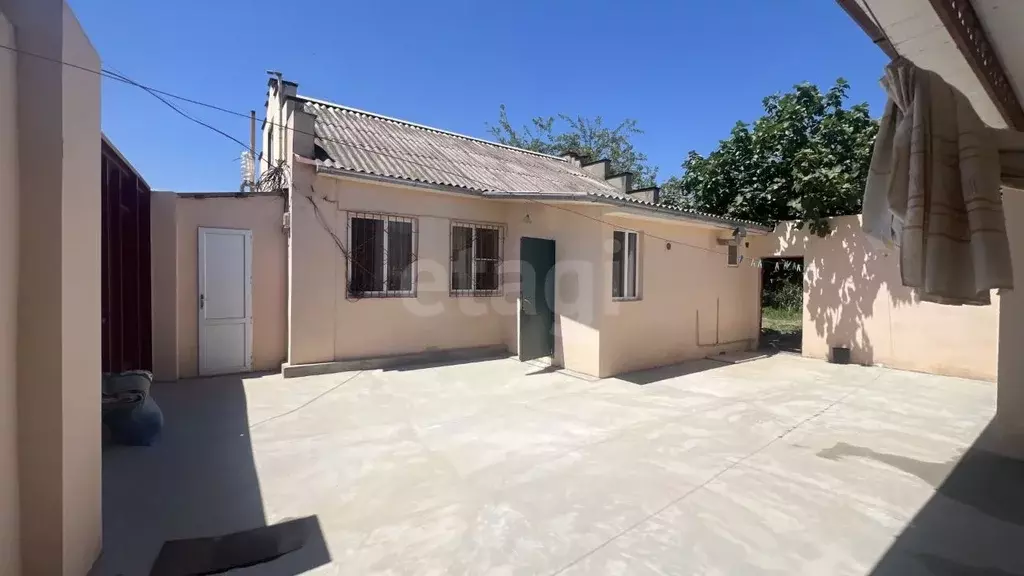 Дом в Дагестан, Каспийск Дружба СНТ, ул. Клубничная, 34 (100 м) - Фото 1