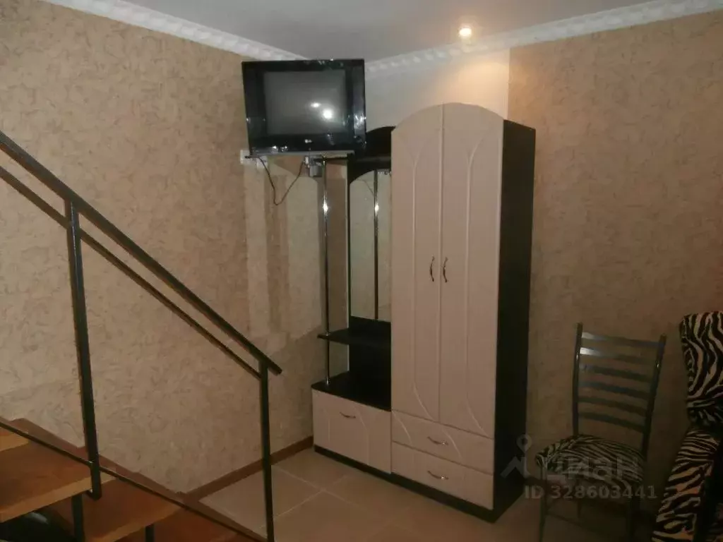 Дом в Крым, Алупка ул. Красногвардейская, 16 (25 м) - Фото 2