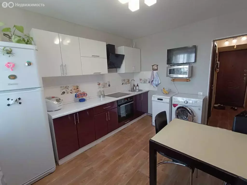 2-комнатная квартира: Энгельс, улица Марины Расковой, 8А (44 м) - Фото 0