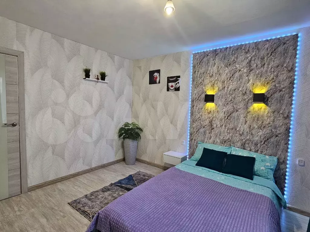 Комната 18 м в 4-к., 5/5 эт. - Фото 1