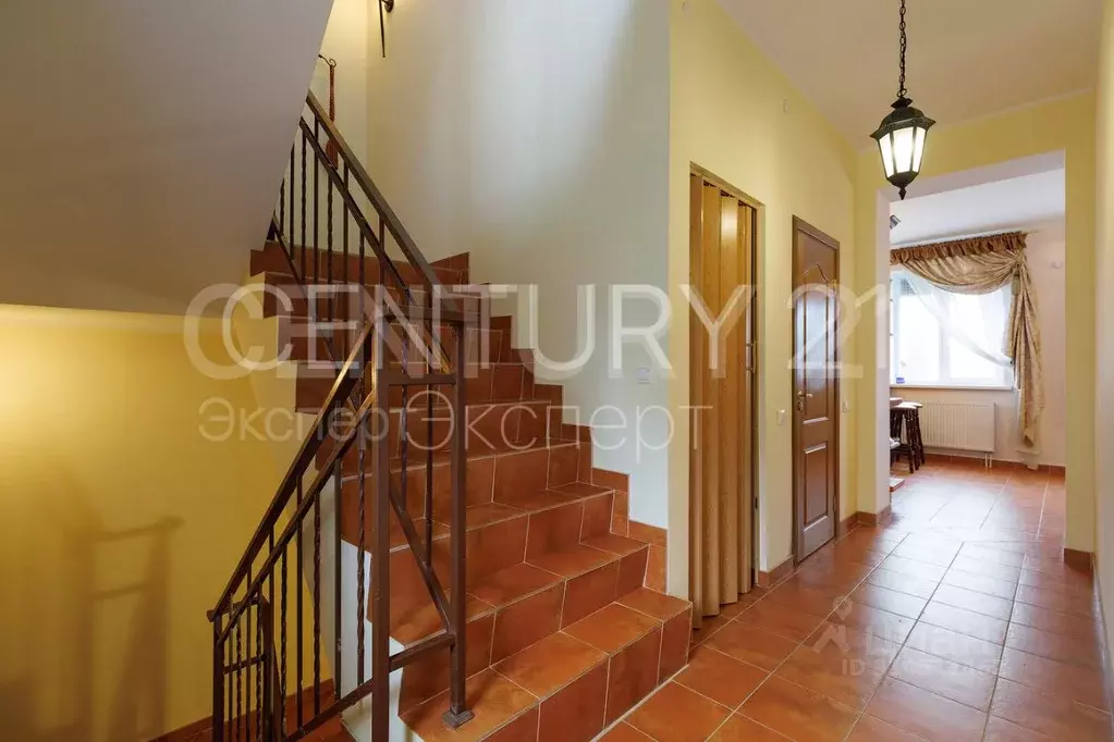 Дом в Калининградская область, Балтийск Дачная ул., 3 (183 м) - Фото 1