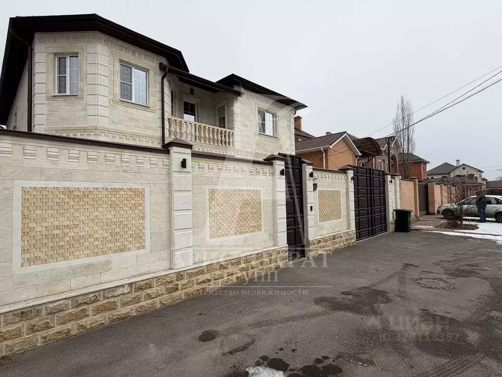 Дом в Ставропольский край, Пятигорск Интернациональный пер., 8 (291 м) - Фото 1