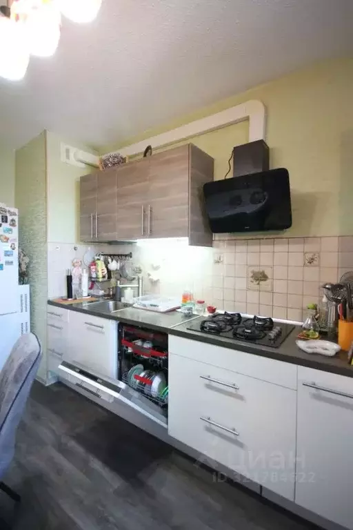 1-к кв. Ямало-Ненецкий АО, Новый Уренгой Оптимистов мкр, 4/3 (52.1 м) - Фото 1