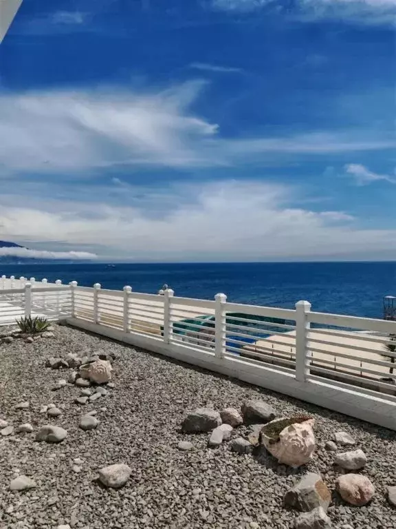 2-к кв. Крым, Ялта муниципальный округ, Курпаты пгт ш. Алупкинское, ... - Фото 1