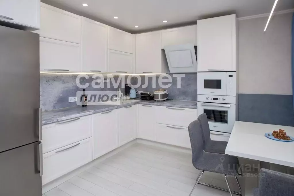 3-к кв. Кемеровская область, Кемерово Молодежный просп., 27 (60.5 м) - Фото 1