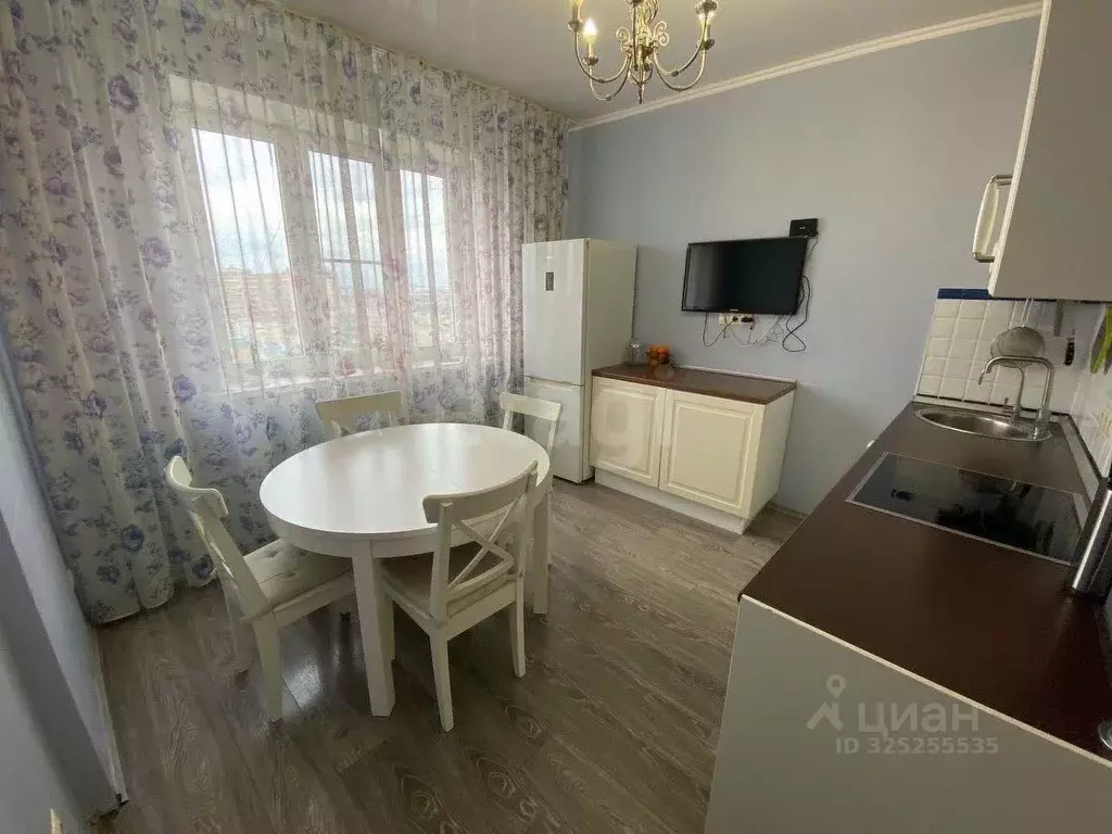 3-к кв. Тверская область, Тверь ул. 15 лет Октября, 12к1 (99.5 м) - Фото 1