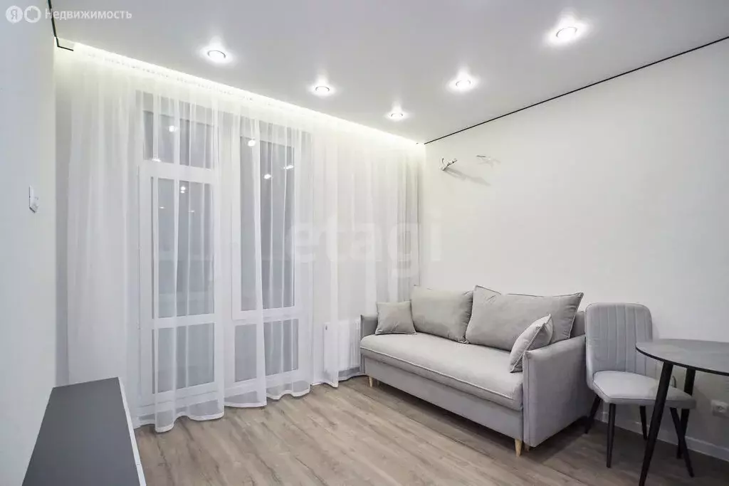 1-комнатная квартира: Патрушева, улица Петра Ершова, 12 (37.9 м) - Фото 1