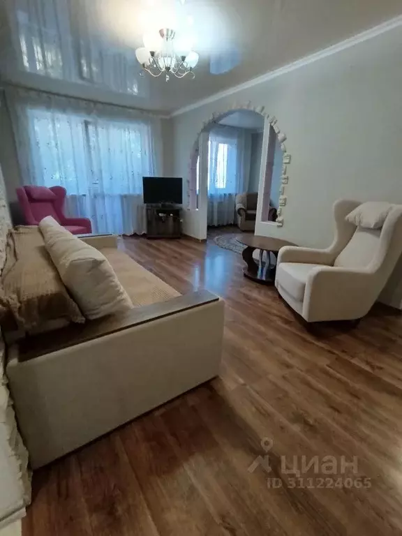 2-к кв. Крым, Керчь ул. Маршала Еременко, 41 (57.0 м) - Фото 0