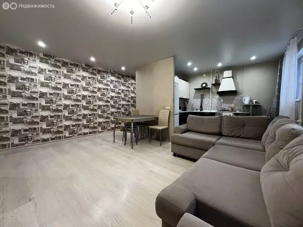 3-комнатная квартира: Екатеринбург, улица Крауля, 48/2 (58.6 м) - Фото 2