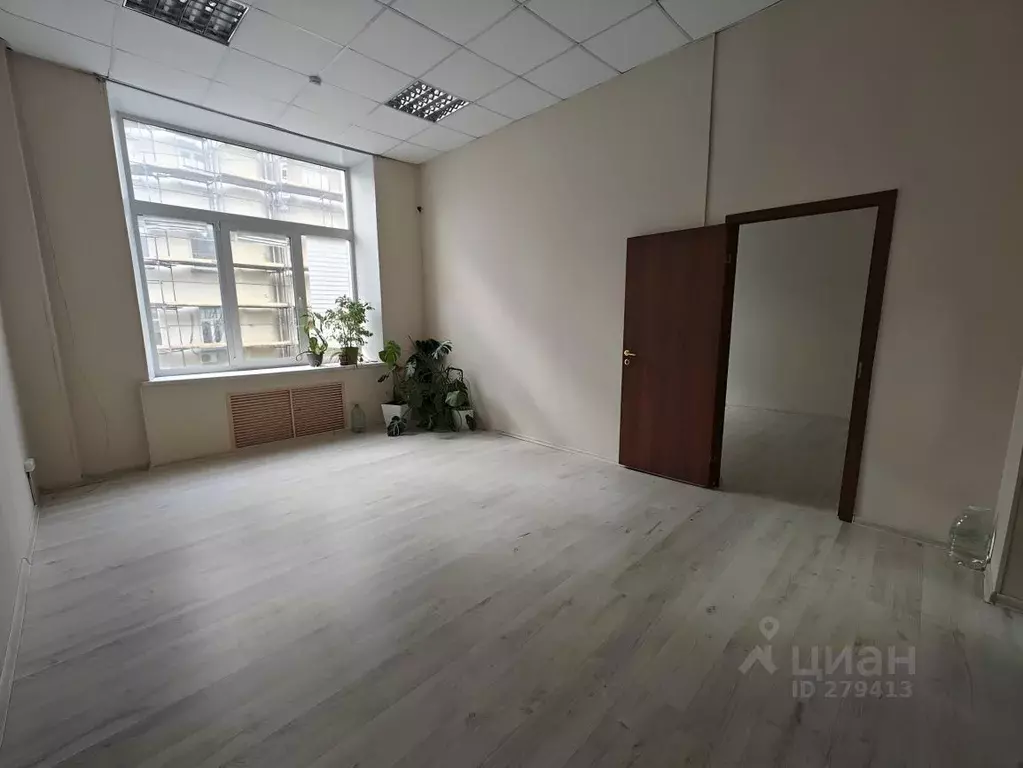 Офис в Москва Новая Басманная ул., 12С2 (64 м) - Фото 1