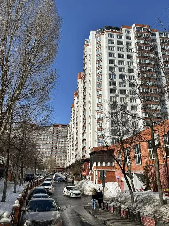 2-к кв. Московская область, Дзержинский Угрешская ул., 32 (72.0 м) - Фото 1