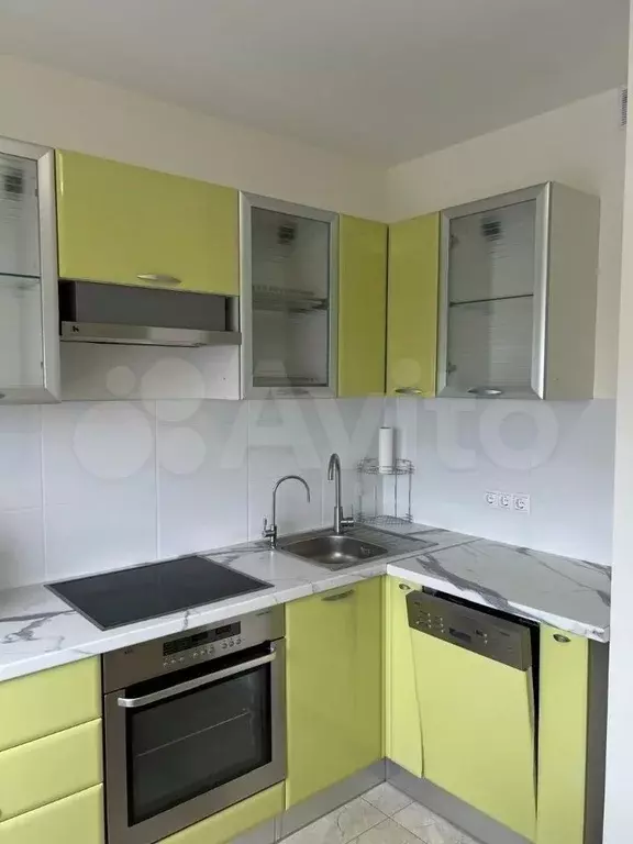 2-к. квартира, 60 м, 14/22 эт. - Фото 1