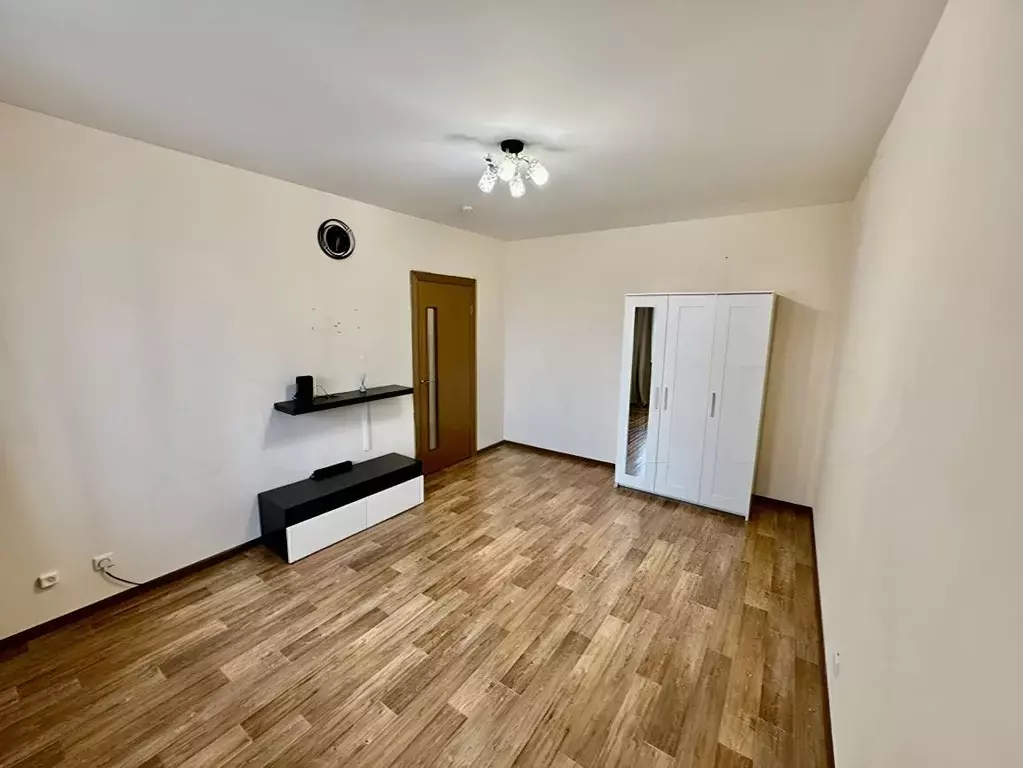 1-к кв. Санкт-Петербург ул. Маршала Казакова, 82к1 (36.0 м) - Фото 0