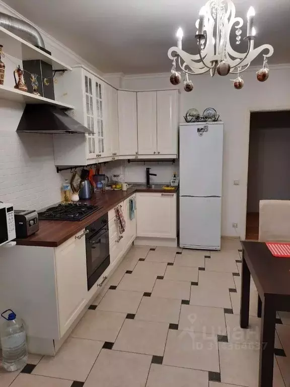 3-к кв. Калужская область, Калуга ул. Баумана, 5 (100.0 м) - Фото 1