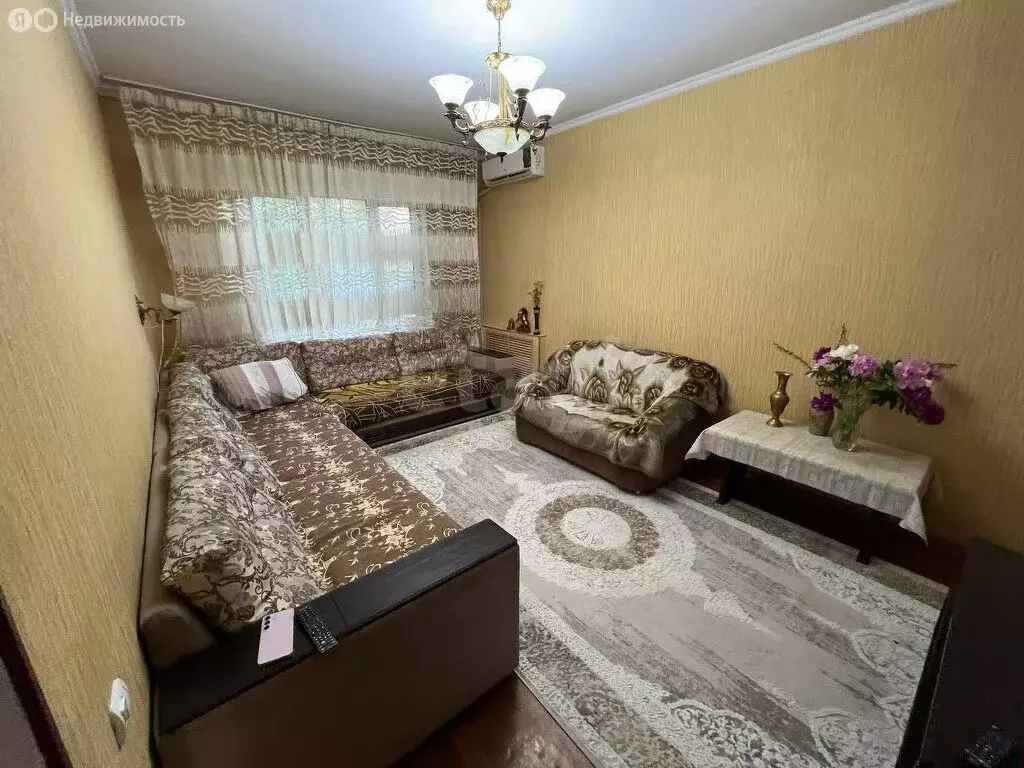 3-комнатная квартира: Москва, улица Лобанова, 4 (78 м) - Фото 0