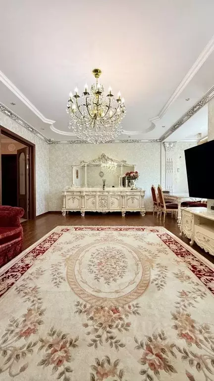 5-к кв. Дагестан, Махачкала ул. Абдуллы Гаджиева, 26А (225.0 м) - Фото 0