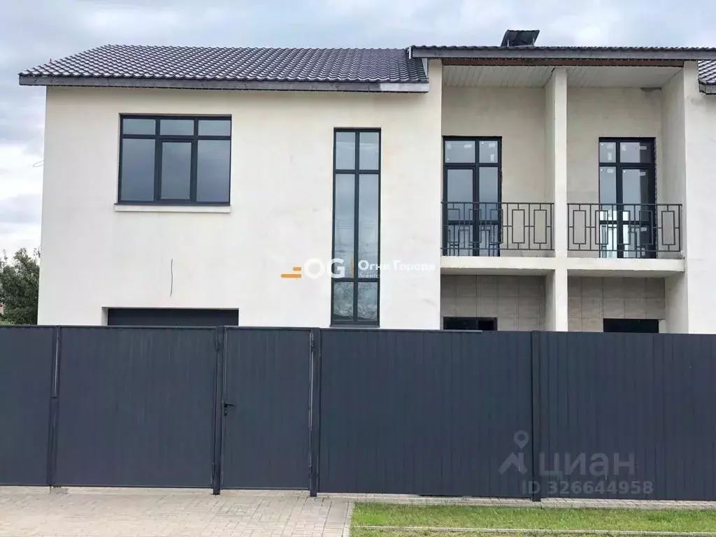 Таунхаус в Брянская область, Брянский район, Супоневское с/пос, с. ... - Фото 1