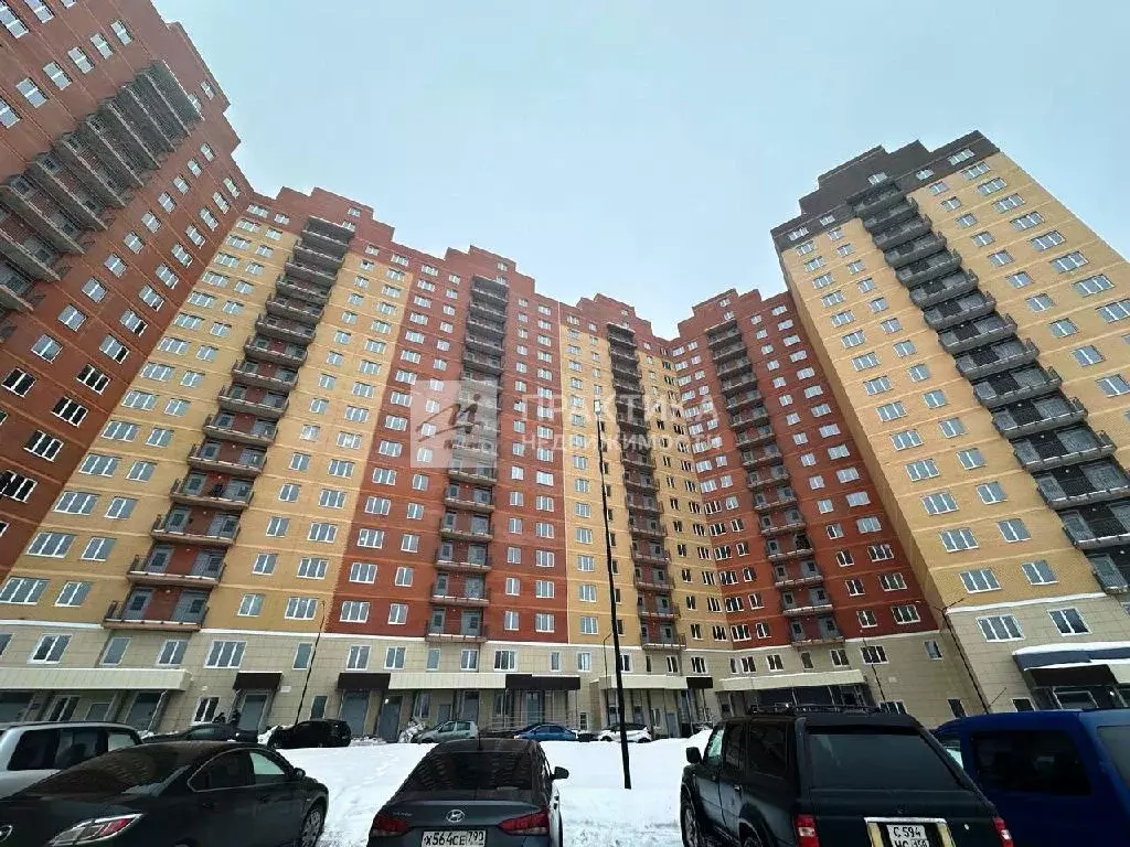 Продается 2-комнатная квартира - Фото 1