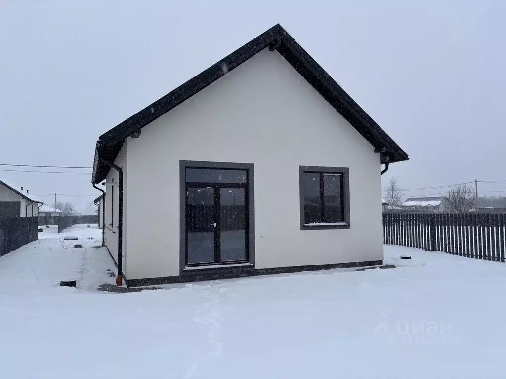 Дом в Калининградская область, Гурьевский муниципальный округ, пос. ... - Фото 1