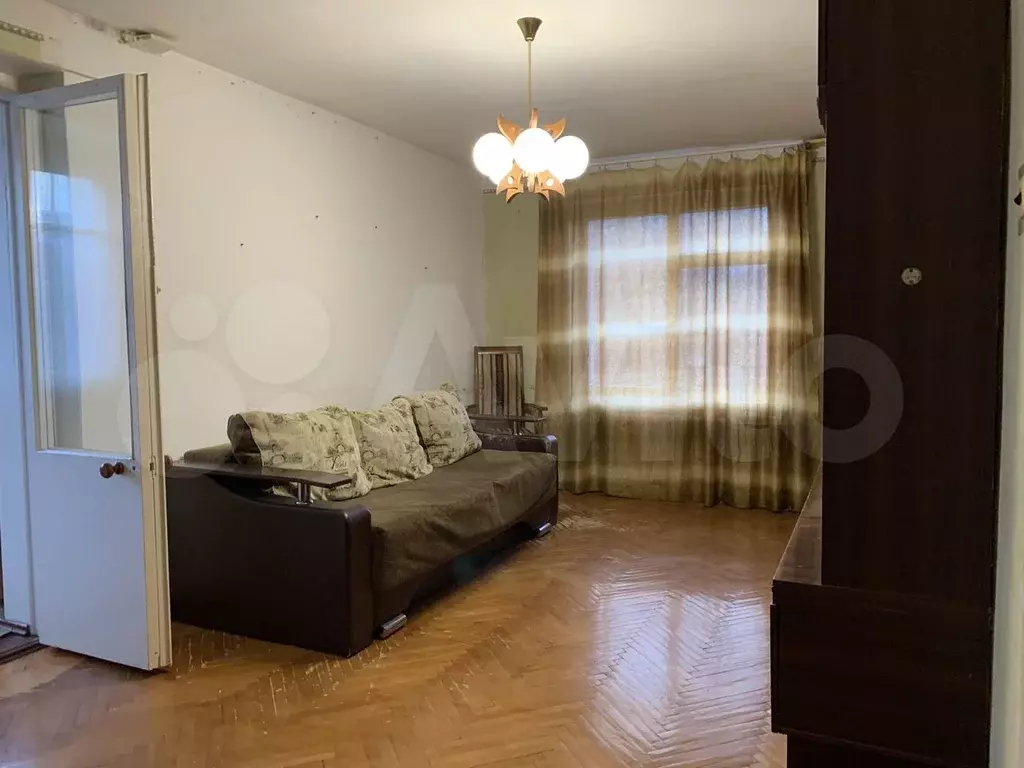 1-к. квартира, 40м, 3/5эт. - Фото 0