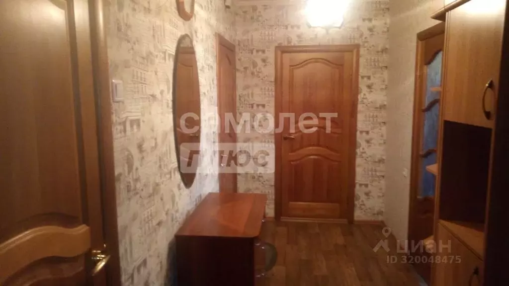 2-к кв. Омская область, Омск ул. Крупской, 27к2 (67.9 м) - Фото 1