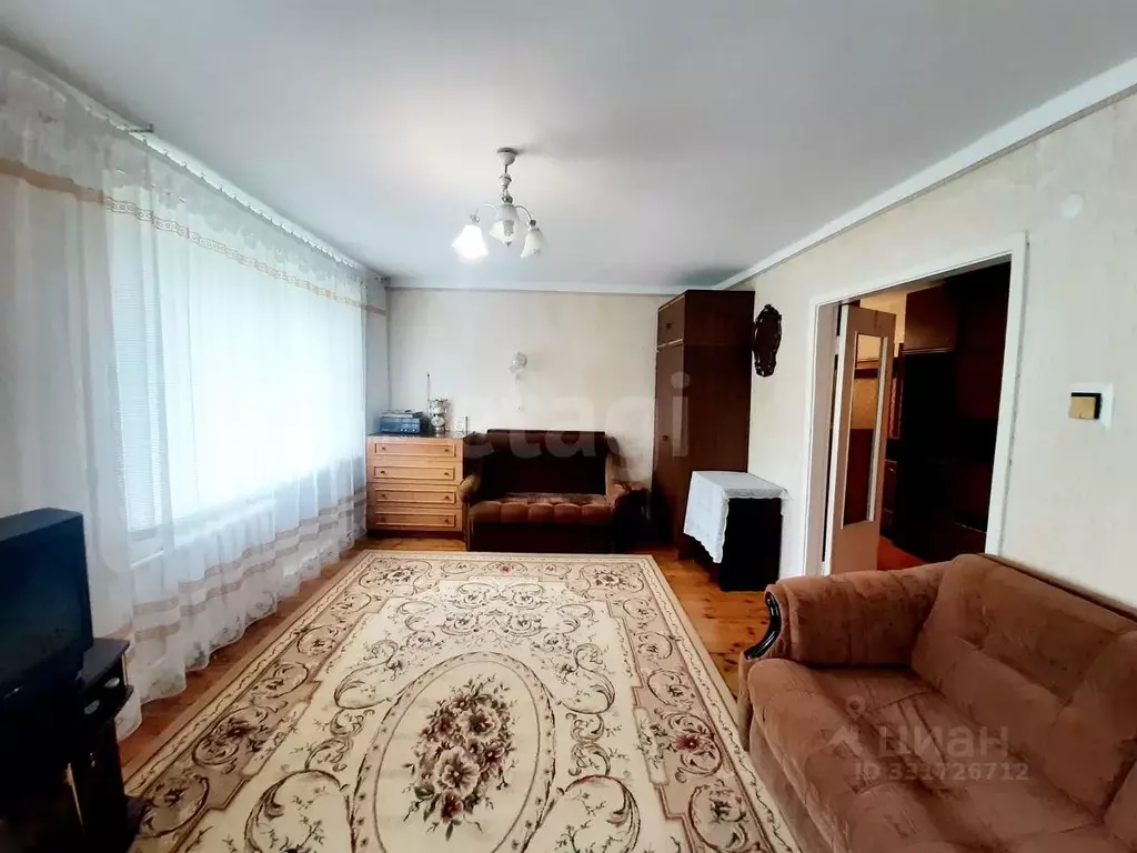 2-к кв. Ленинградская область, Кириши Комсомольская ул., 10 (58.9 м) - Фото 1