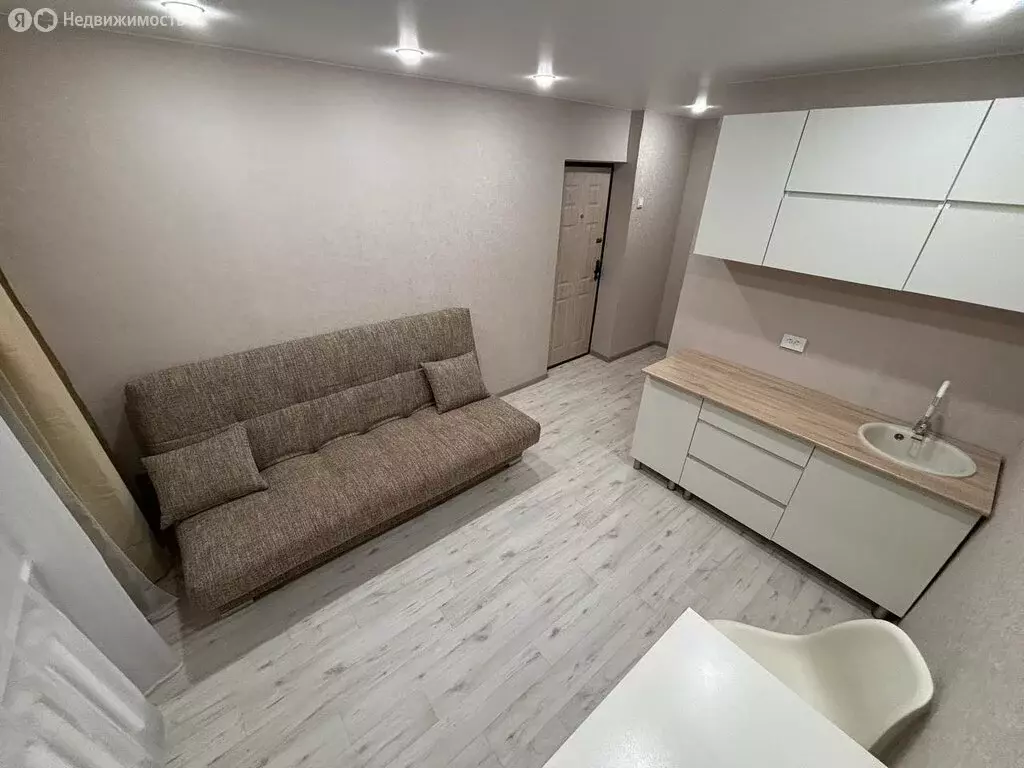 Квартира-студия: Чебоксары, проспект Максима Горького, 9 (23 м) - Фото 1