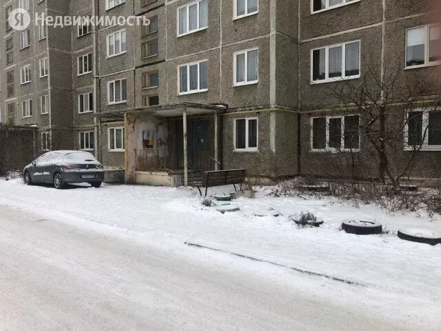 3-комнатная квартира: Верхняя Салда, улица Устинова, 5 (71.9 м) - Фото 1