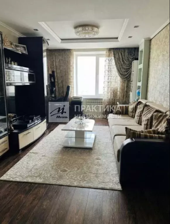 Продается 3-комнатная квартира - Фото 1