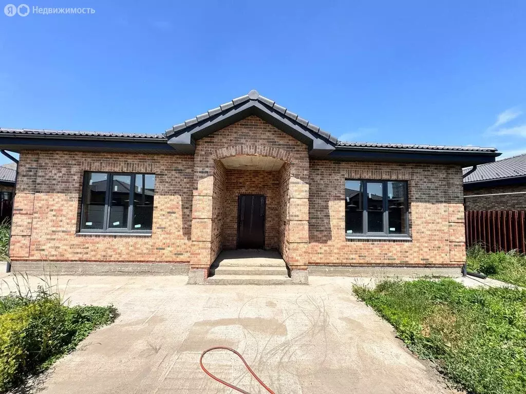 Дом в Новотитаровская, улица Чкалова, 38 (118 м) - Фото 1