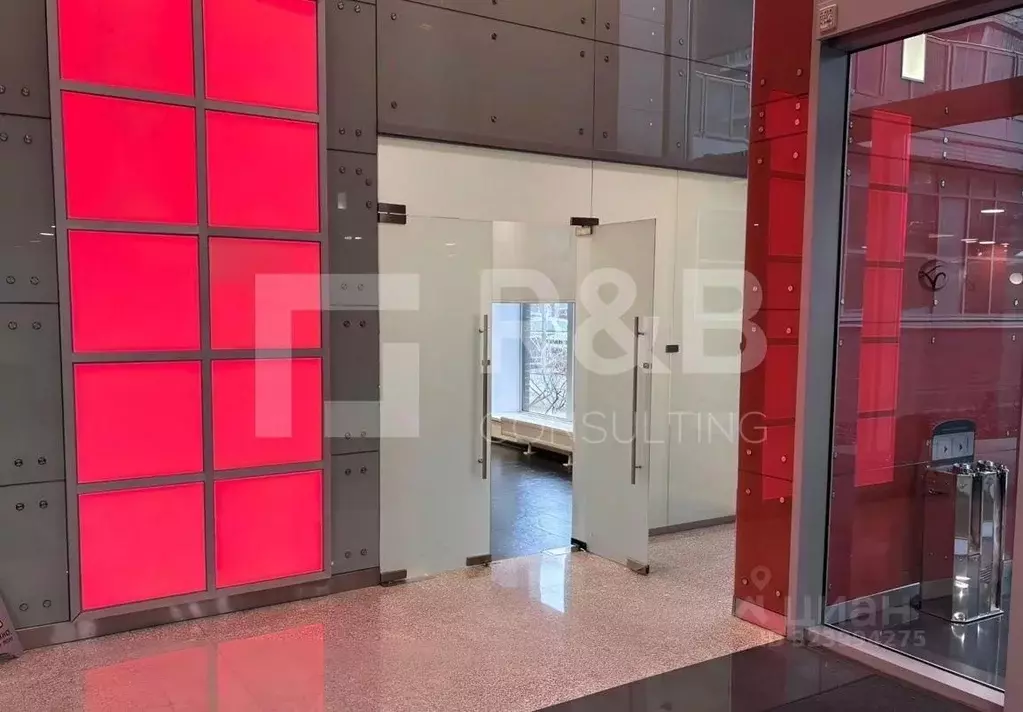 Помещение свободного назначения в Москва Летниковская ул., 2С1 (50 м) - Фото 1