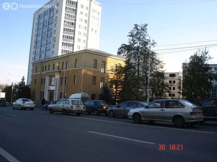 Торговая площадь (966.78 м) - Фото 1