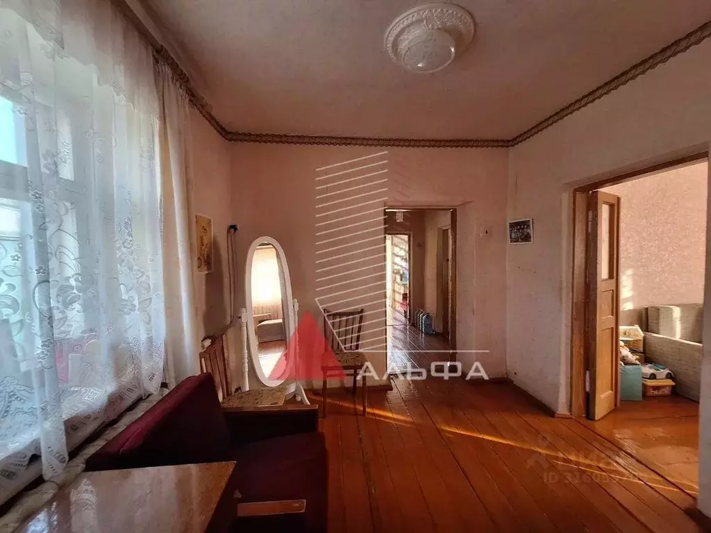 Дом в Крым, Сакский район, с. Молочное ул. Гагарина, 12 (75 м) - Фото 1