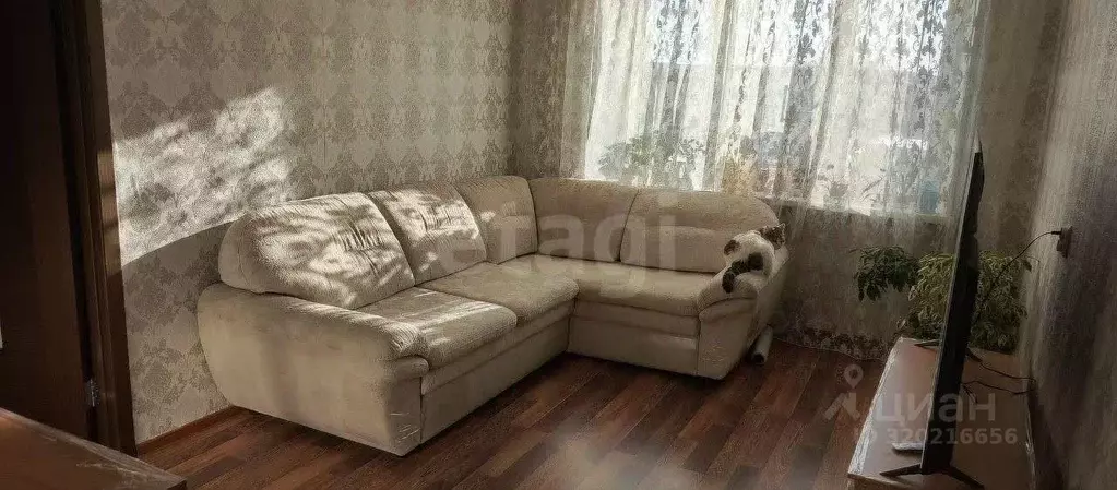 3-к кв. Свердловская область, Нижний Тагил ул. Юности, 11А (52.1 м) - Фото 0