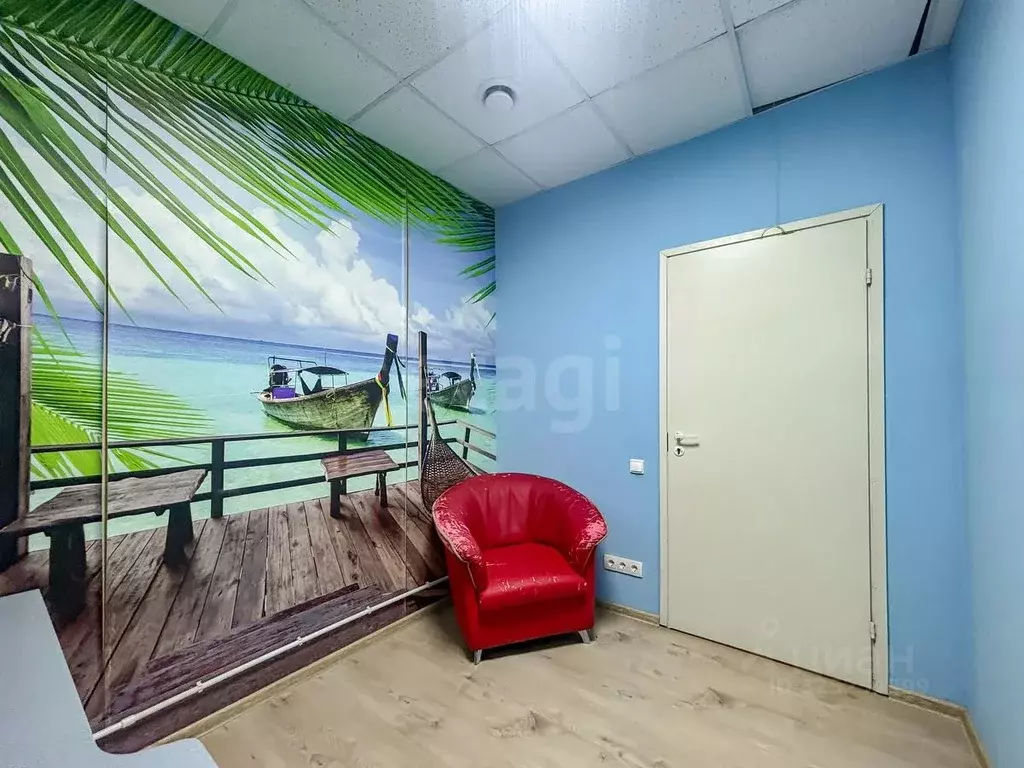 Помещение свободного назначения в Псковская область, Псков Октябрьский ... - Фото 2