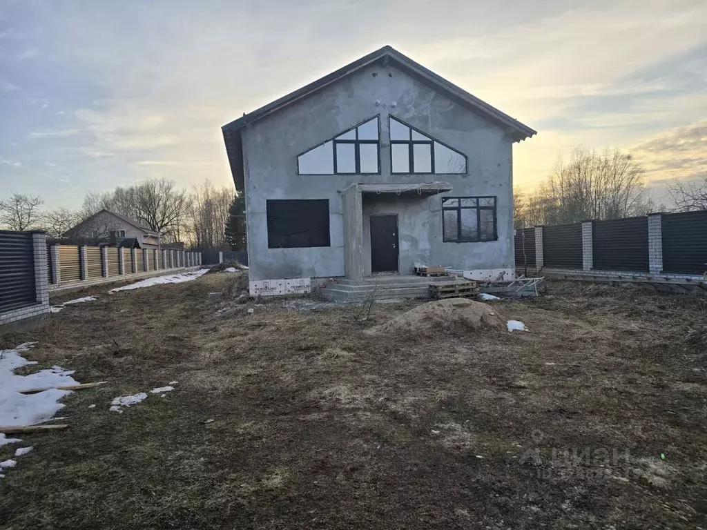 Дом в Новгородская область, Боровичский район, д. Егла Советская ул., ... - Фото 1