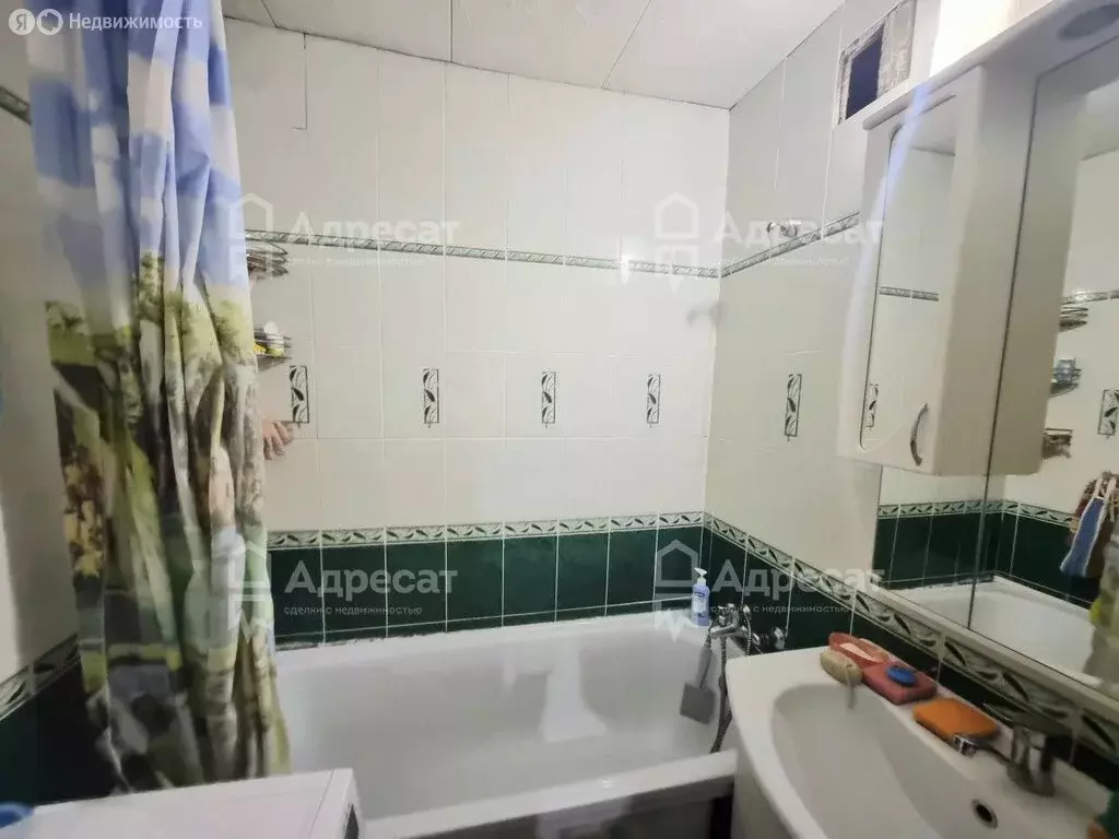 3-комнатная квартира: Горьковский, улица Голубятникова, 10 (59.8 м) - Фото 0