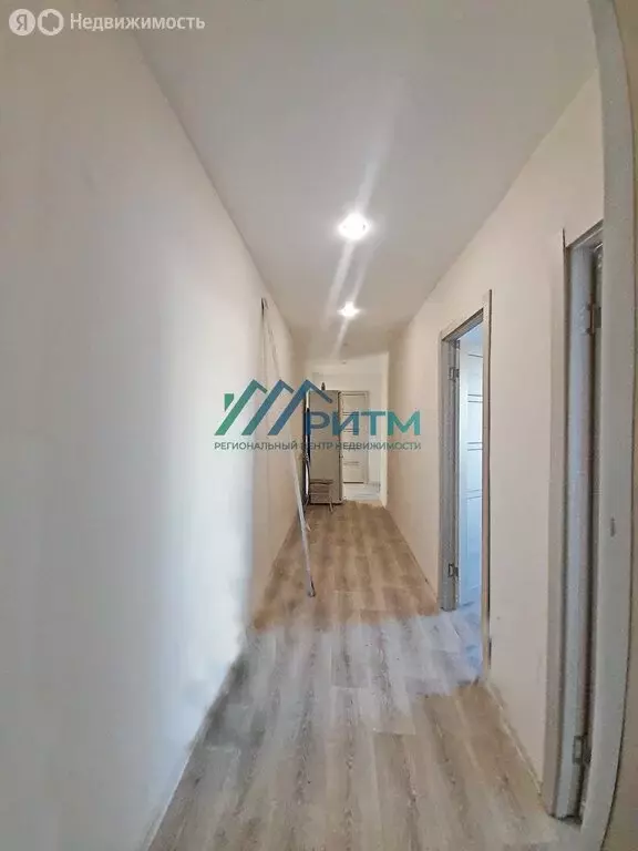 3-комнатная квартира: Пенза, улица Глазунова, 1 (62 м) - Фото 1