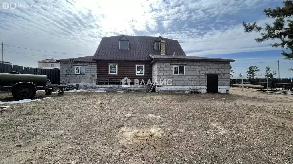 Дом в Улан-Удэ, Ангарская улица, 14 (156 м) - Фото 1