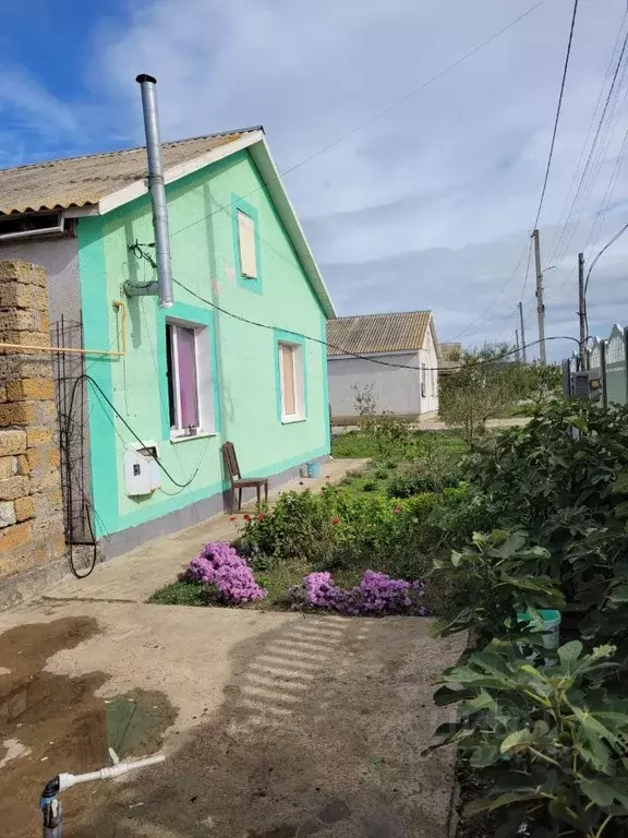 Дом в Крым, Ленинский район, с. Ильичево ул. Виноградная, 82 (70 м) - Фото 2