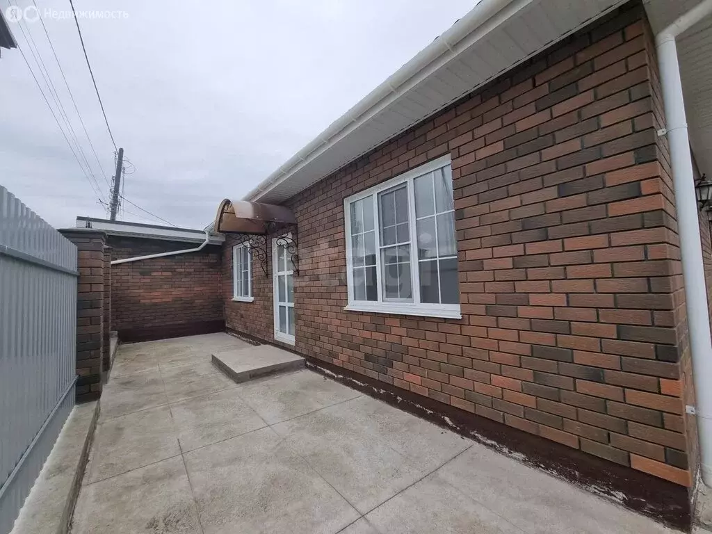 Дом в Чебаркуль, улица Димитрова (100 м) - Фото 1