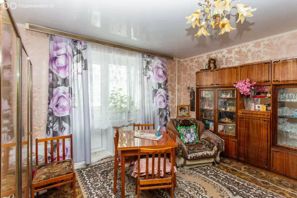 2-комнатная квартира: Тобольск, Октябрьская улица, 93 (52 м) - Фото 0