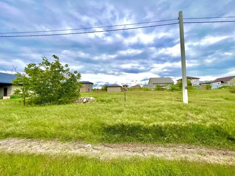 Участок в Крым, Симферопольский район, с. Мирное  (7.7 сот.) - Фото 0