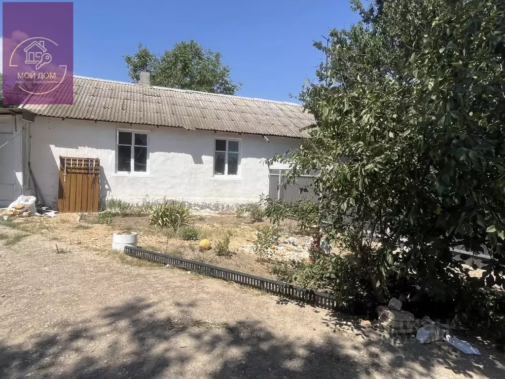 Дом в Крым, Сакский район, с. Суворовское ул. Суворовская (63 м) - Фото 0