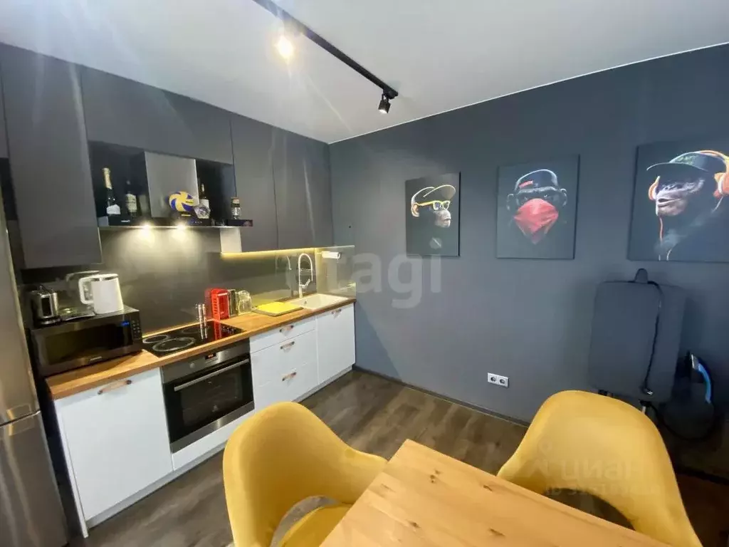 3-к кв. Коми, Сыктывкар ул. Куратова, 72 (72.6 м) - Фото 0