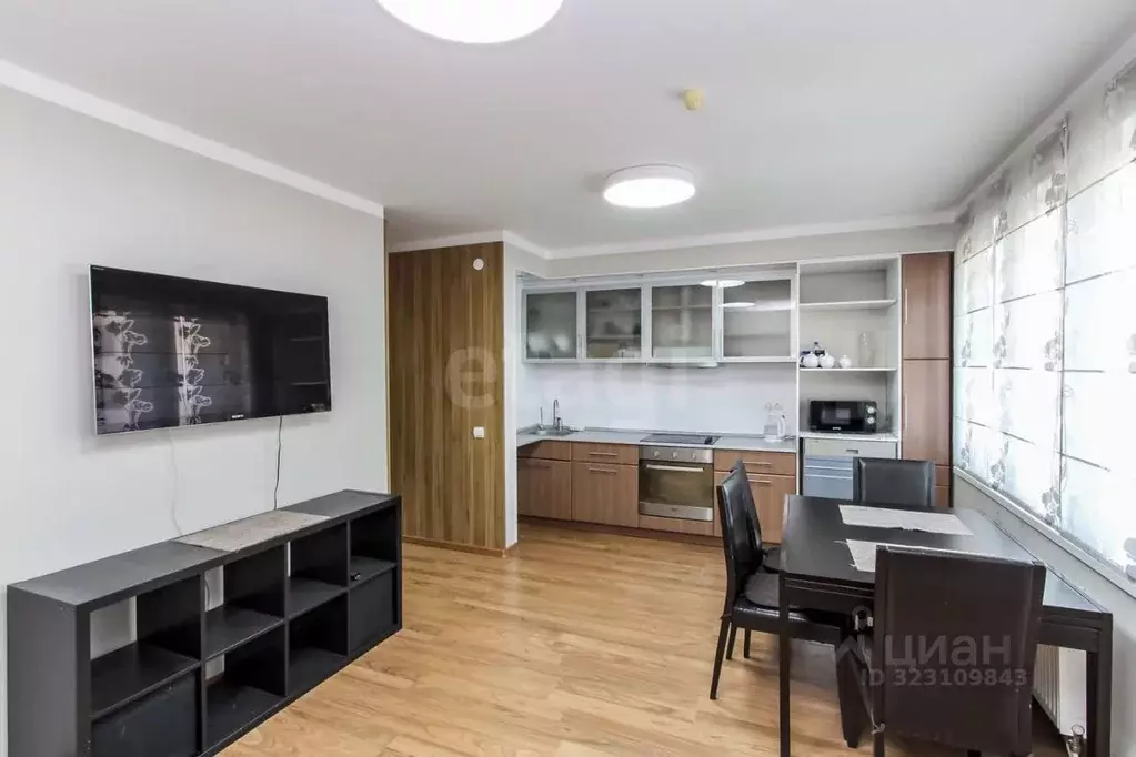 2-к кв. Тюменская область, Тюмень ул. Ю.-Р.Г. Эрвье, 24к1 (59.0 м) - Фото 1