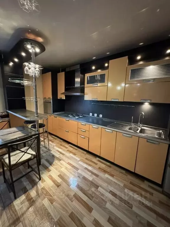 3-к кв. Татарстан, Казань ул. Тихомирнова, 7 (110.0 м) - Фото 1