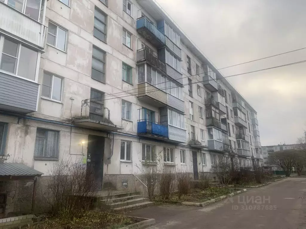 2-к кв. Новгородская область, Чудово ул. Радищева, 12 (41.5 м) - Фото 0