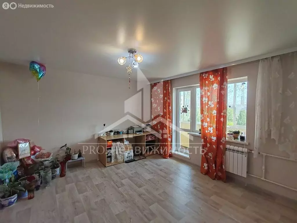 3-комнатная квартира: Нижний Тагил, Октябрьский проспект, 22 (60.6 м) - Фото 1