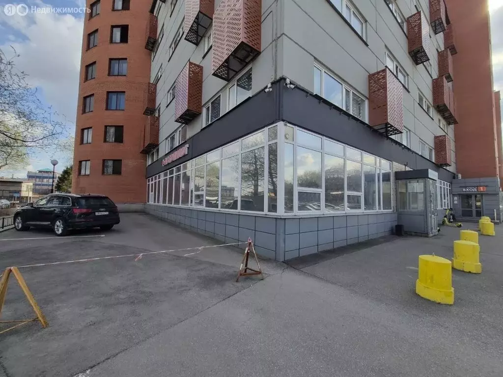 Торговая площадь (460 м) - Фото 1